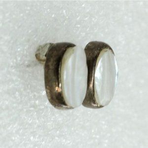 PEYOTE BIRD 925 STERLING Mother of Pearl stud earrings VINTAGE 10mm